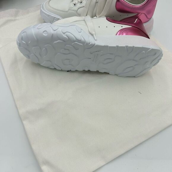 Women’s Alexander McQueen low top metallic sneaker size 38 made in Italy - Picture 8 of 12